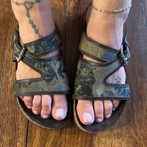 Christian Dior Leather Trim Embellishment Slides